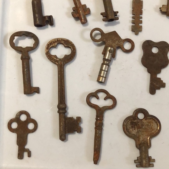 Vintage antique skeleton keys lot of 21 - Picture 6 of 8